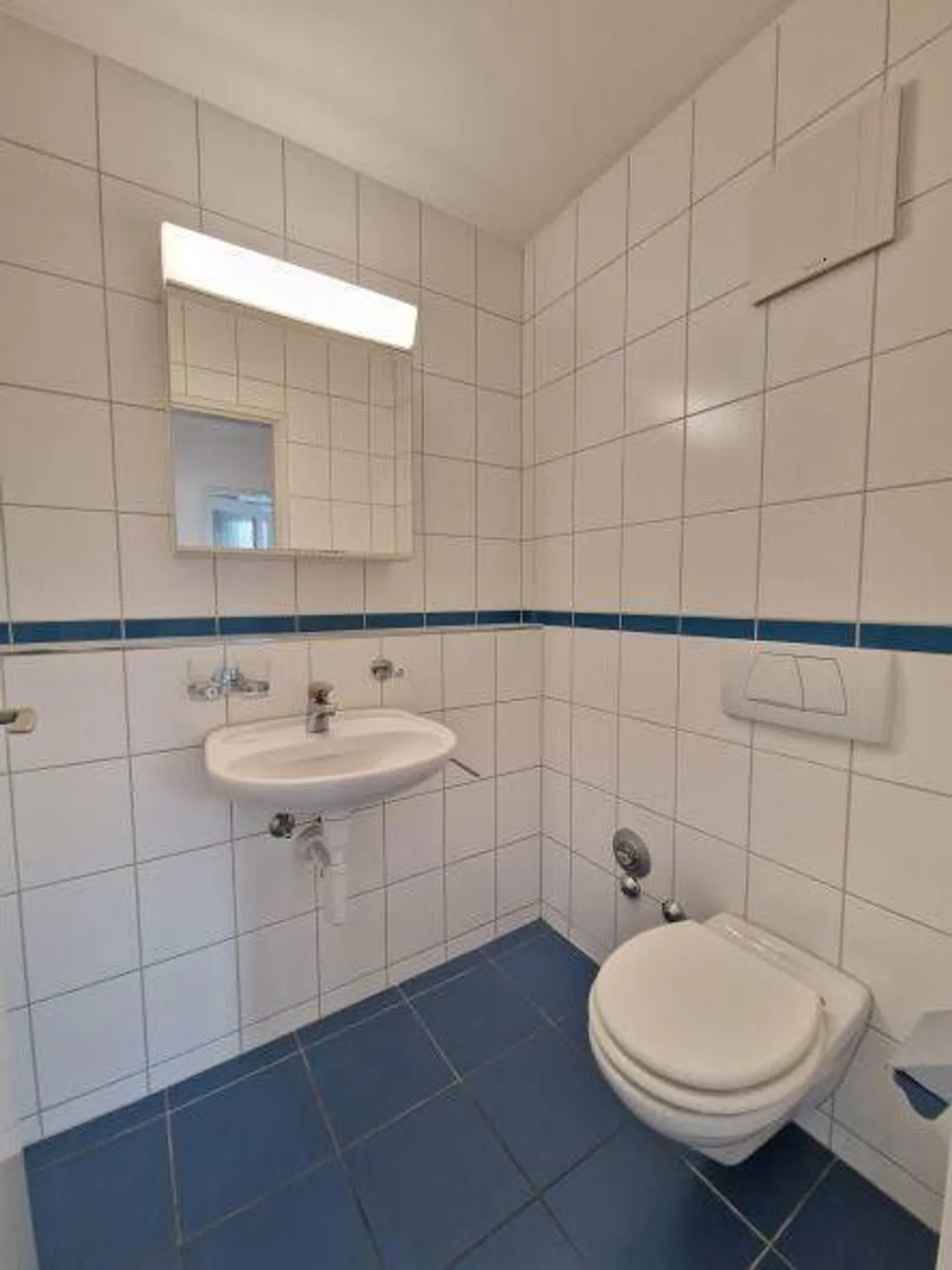 Ampio appartamento familiare con vista sul verde! - Foto 6 di 12