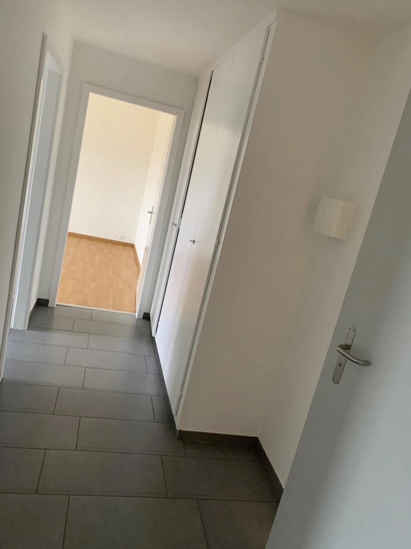 Charmante Wohnung in Hauterive - Foto 2 von 7