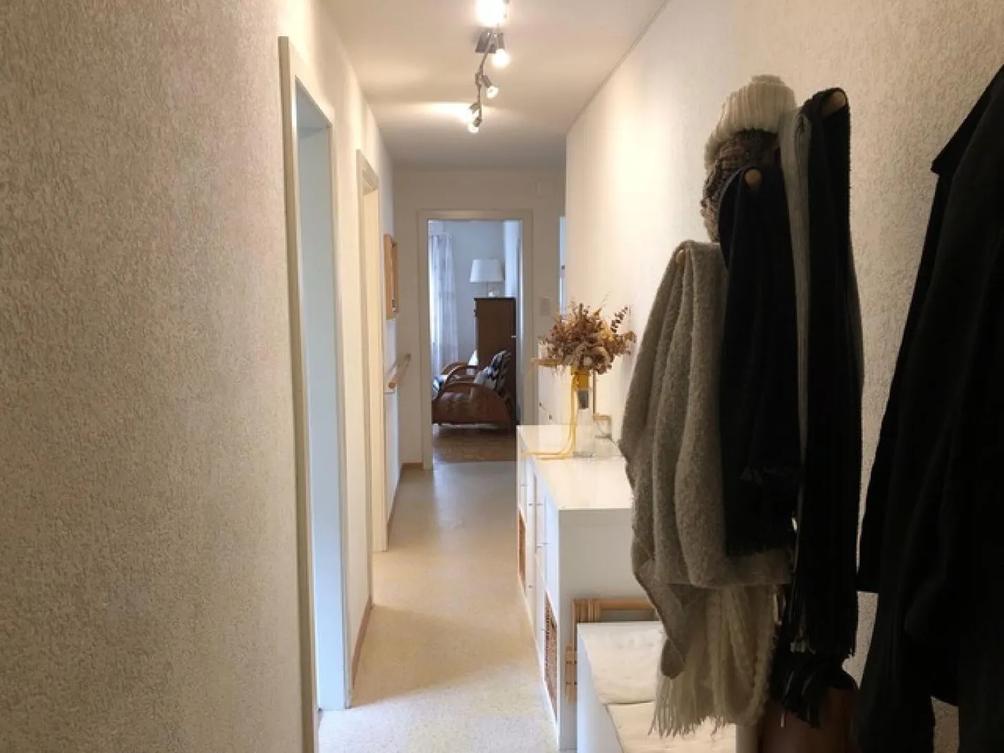 3-room apartment on the 2nd floor - Photo 3 of 6