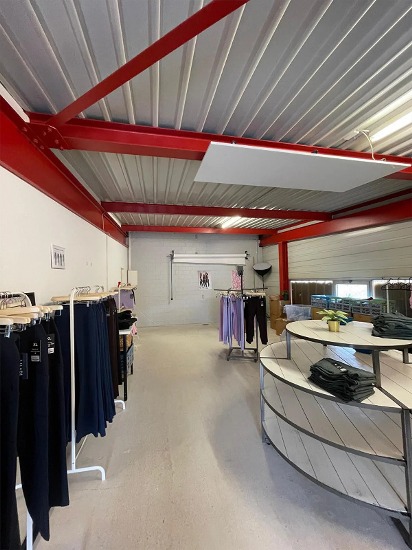 Geräumiges Atelier im Gewerbehaus in Gretzenbach  173m² - Foto 2 von 2