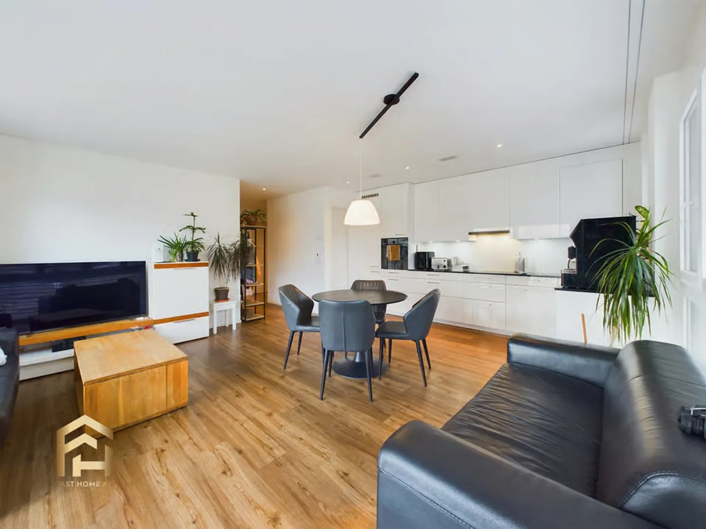 Modern Apartment with Stunning Views - Photo 1 of 13