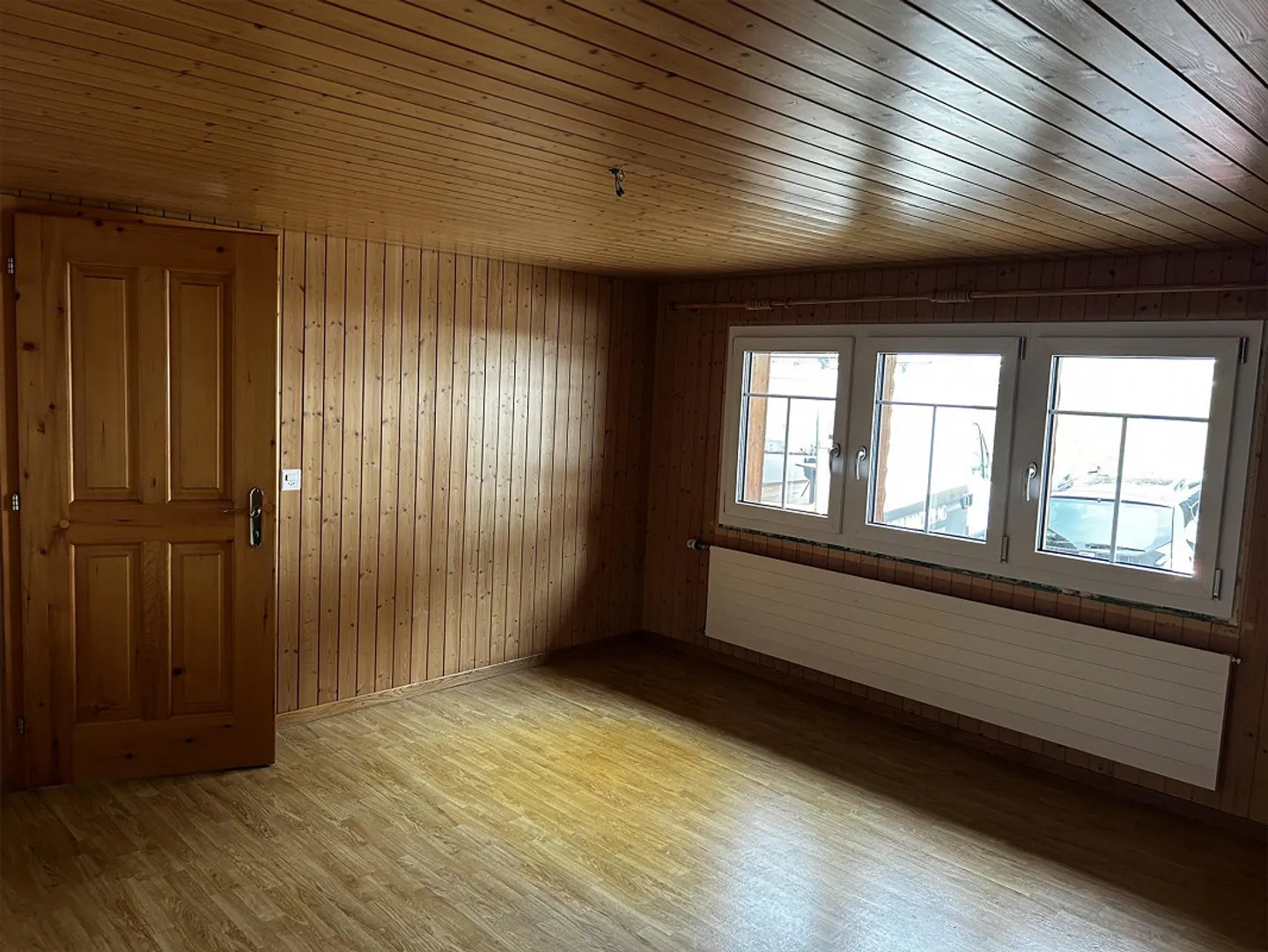 Appartement fraîchement rénové à louer - Photo 2 sur 3