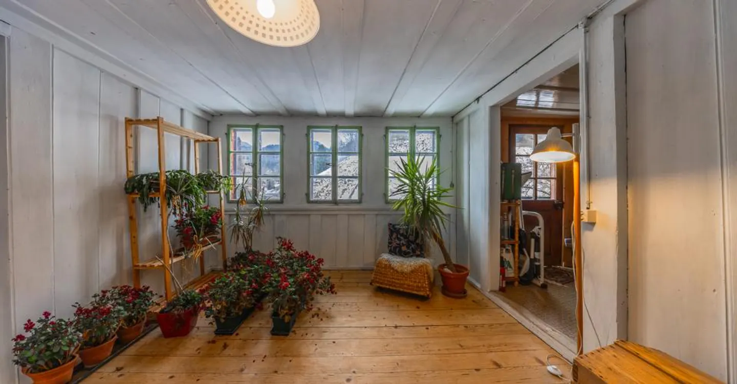 Charmey - Charaktervolles Dorfhaus mit großem Garten - Foto 8 von 11