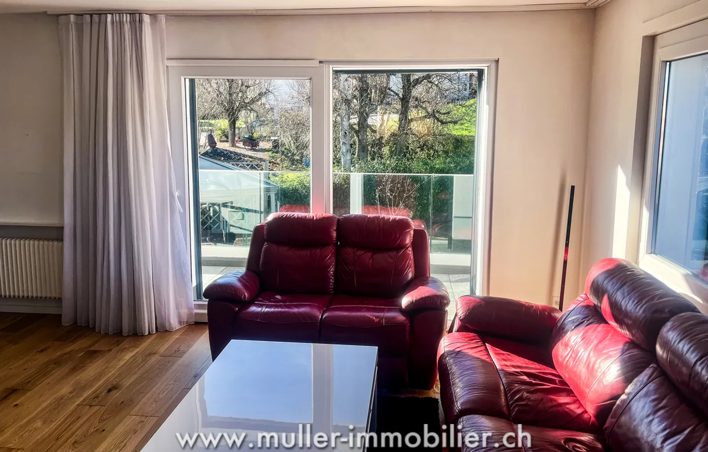 Schöne Villa mit zwei Wohnungen in Belfaux - Foto 11 von 13