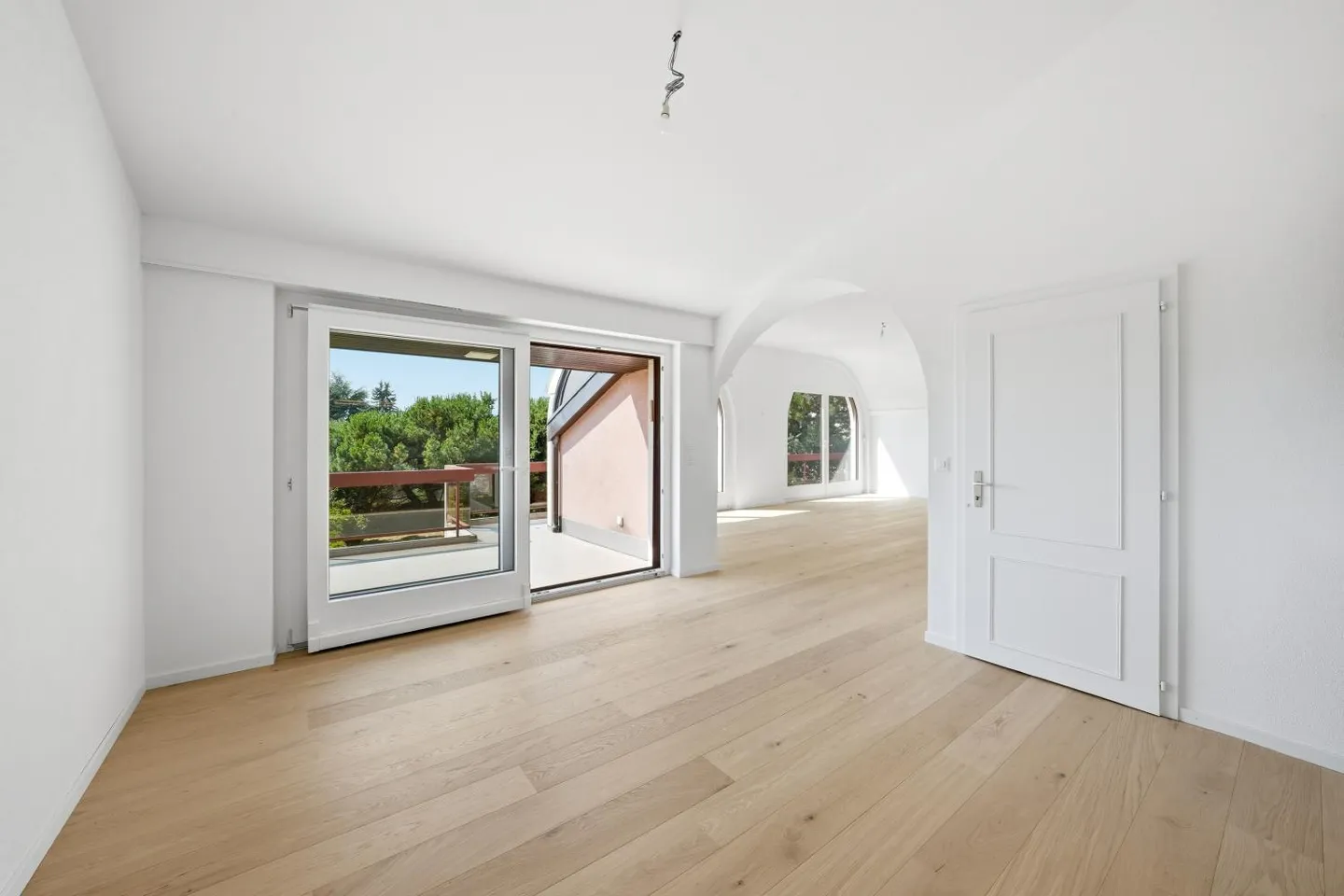 Villa 5.5 Zimmer - Foto 3 von 17