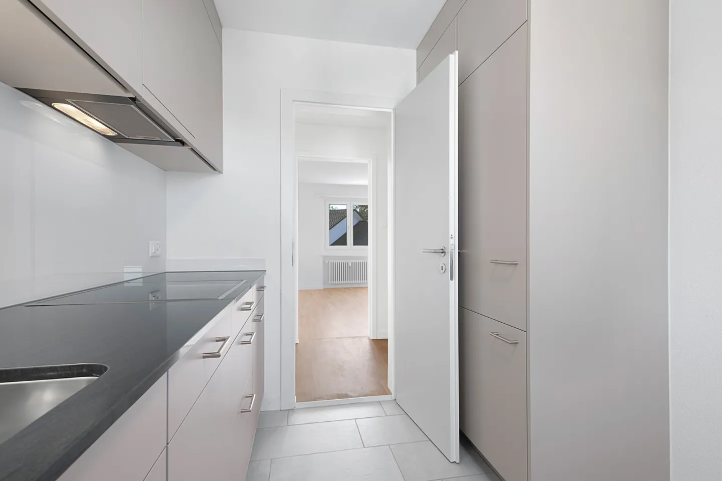 Do you like to live modern, close to nature but still central? - Photo 3 of 8