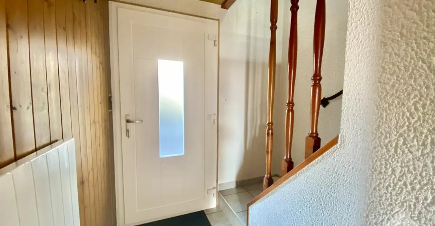 Maison Charmante avec Terrain Constructible - Photo 2 sur 12