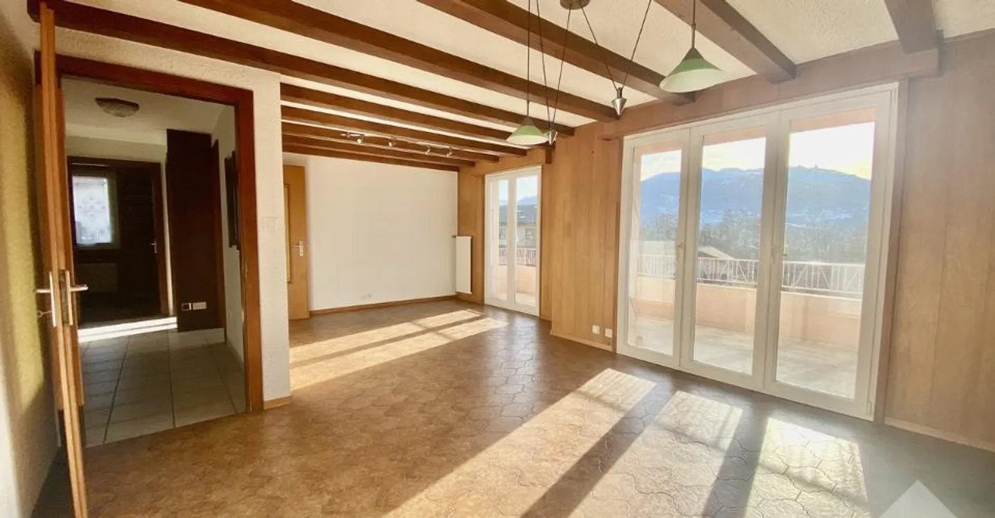 Maison Charmante avec Terrain Constructible - Photo 5 sur 12