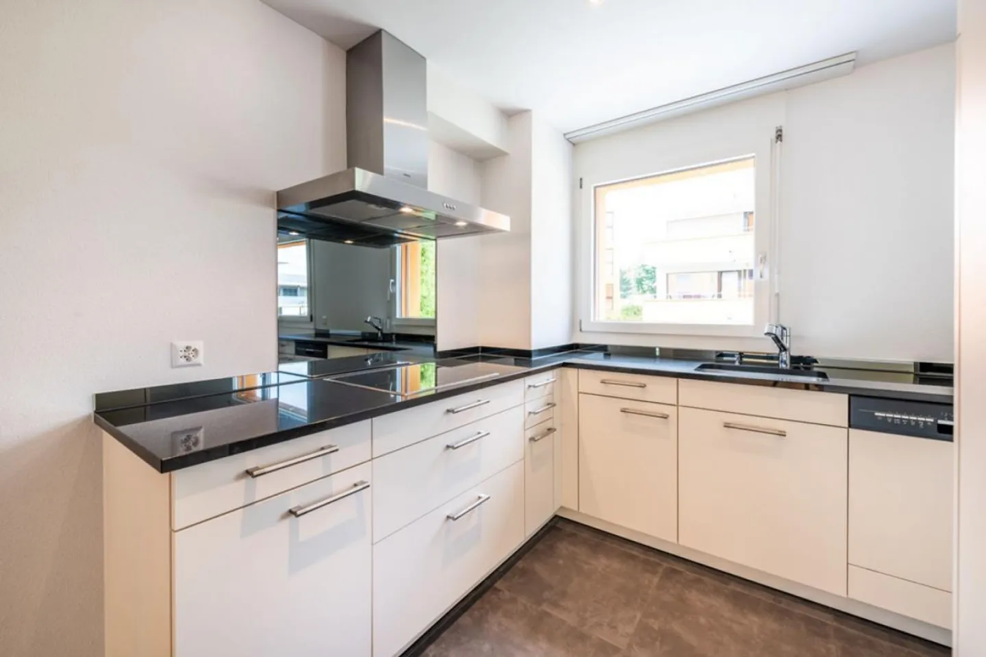 Geräumige Wohnung in Haselwart - Foto 3 von 12