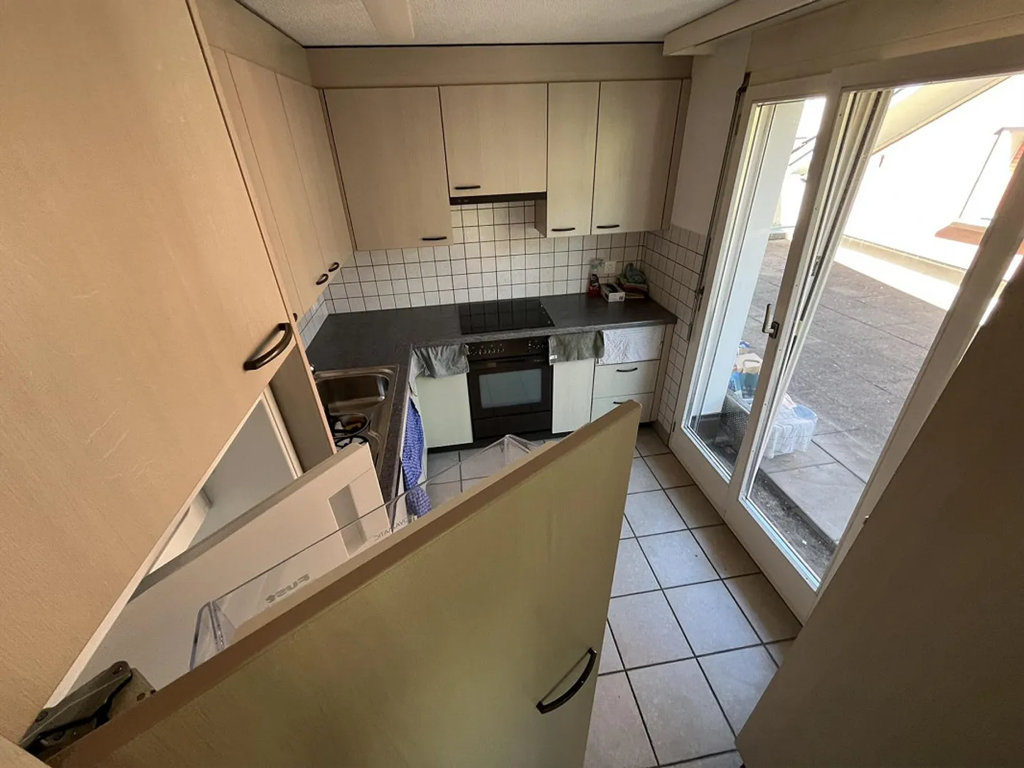 Appartement 2,5 pièces avec terrasse - Photo 3 sur 7