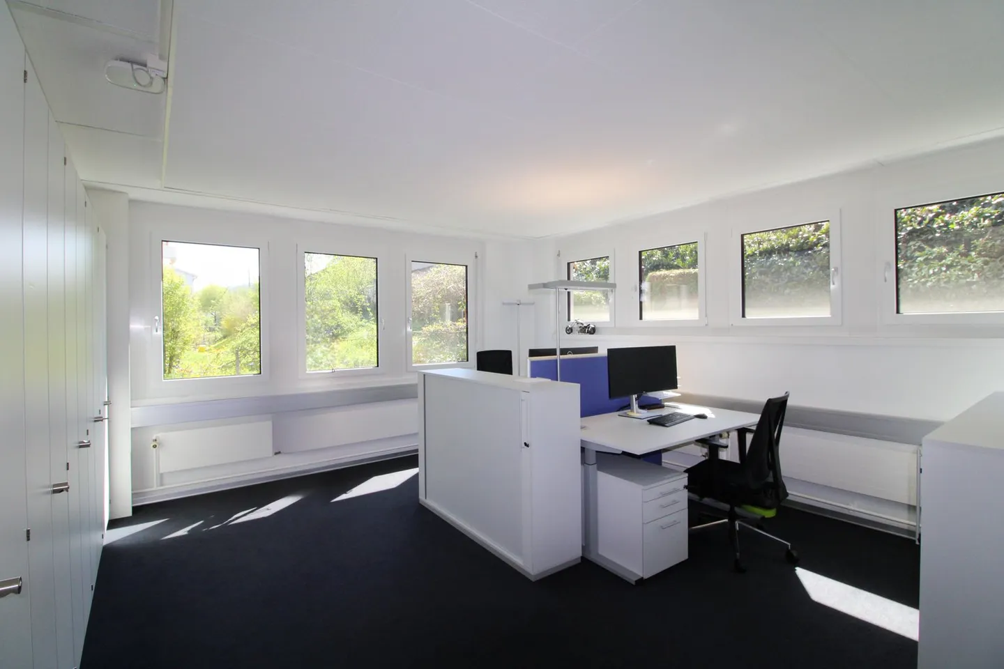 Moderne Büroräumlichkeiten in Horgen - Foto 1 von 10