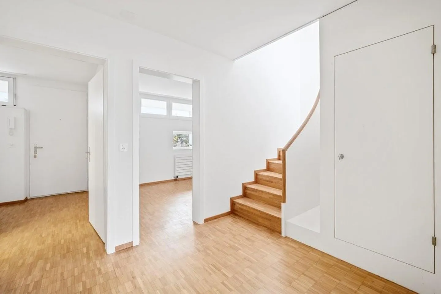 MIETEN OHNE KAUTION - Stilvolle Maisonette-Wohnung mit Dachterrasse - Foto 7 von 9