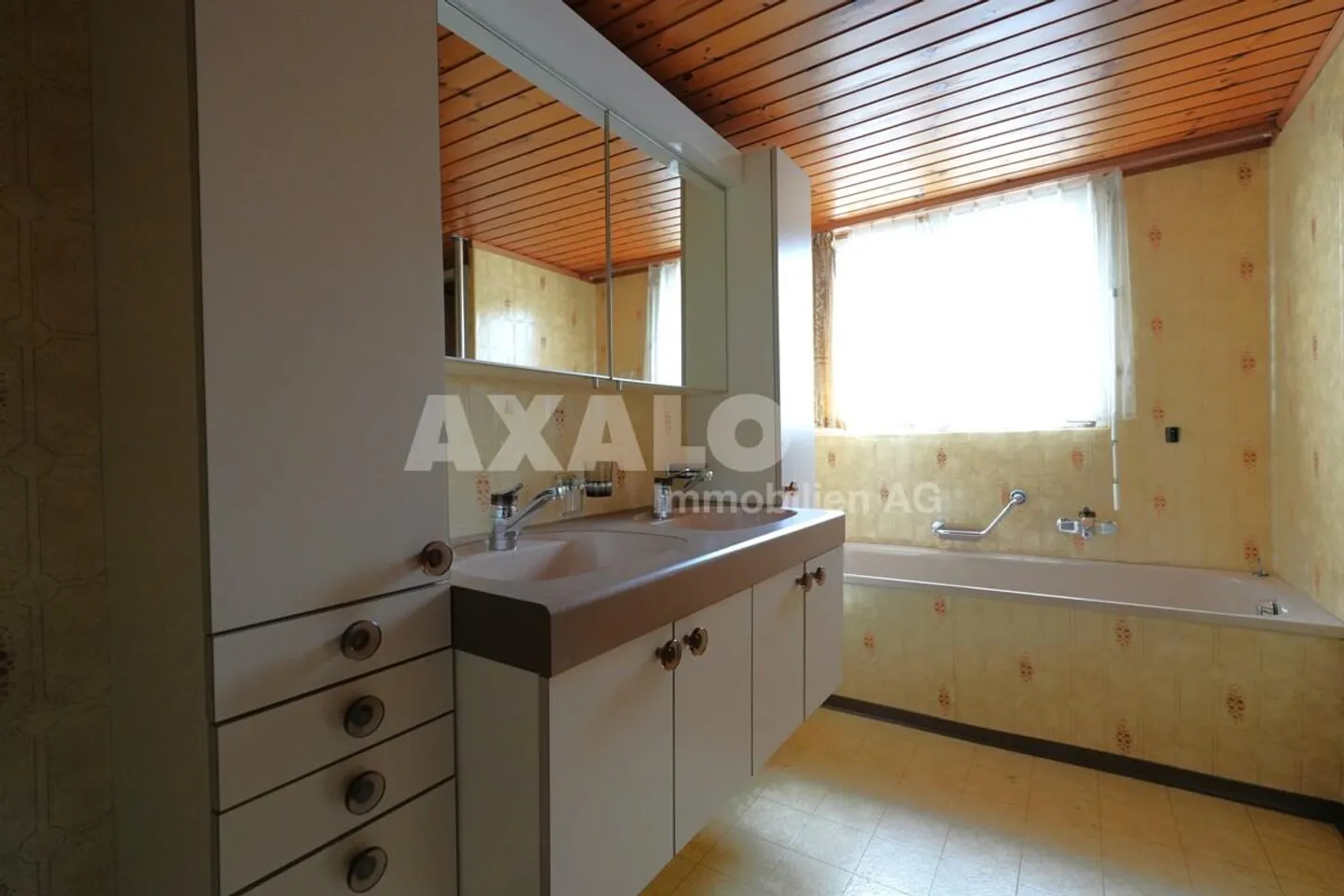 Charming Single-Family Home with Potential in Family-Friendly Location - Photo 8 of 14
