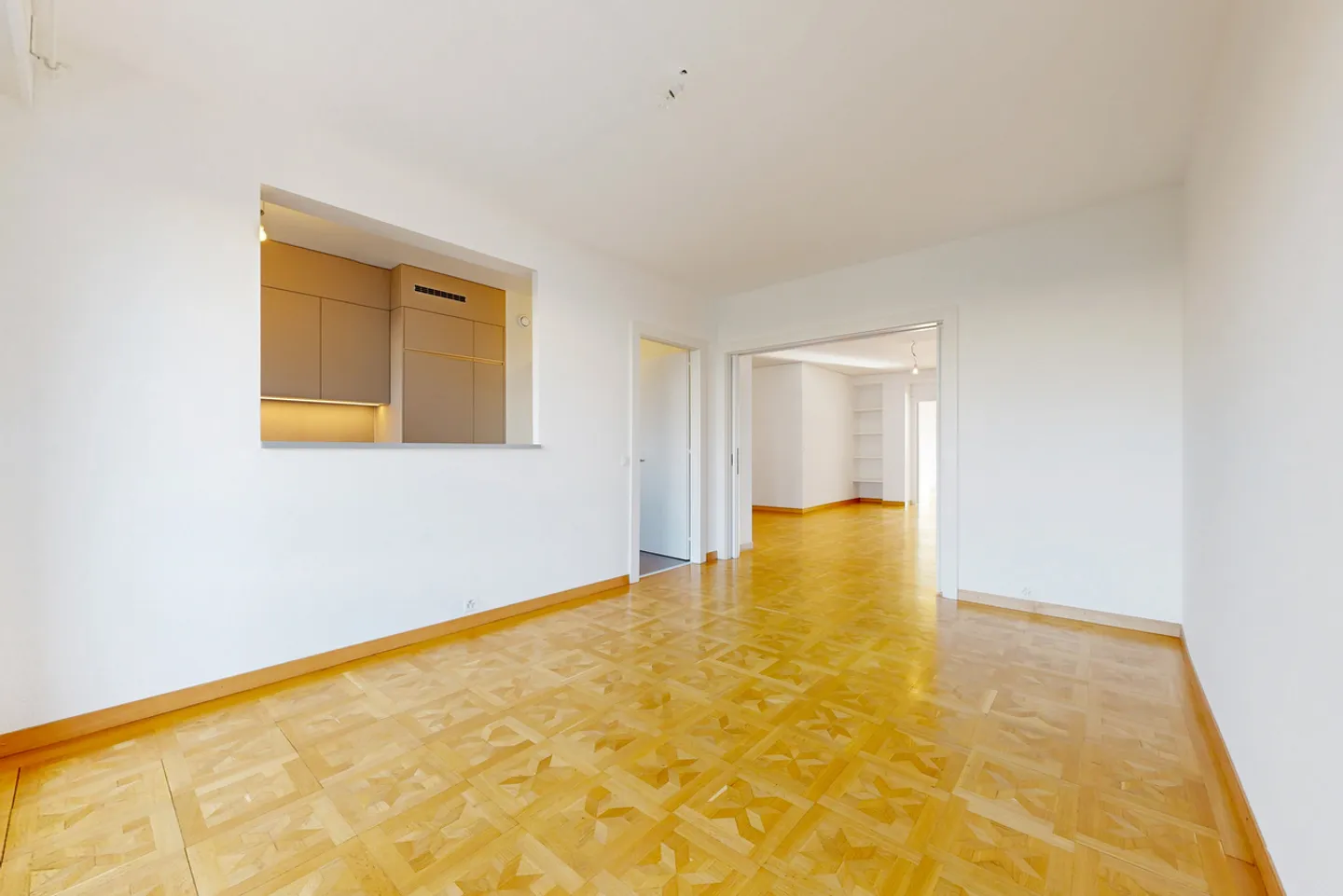 Beautiful apartment near Cornavin train station - Photo 6 of 9
