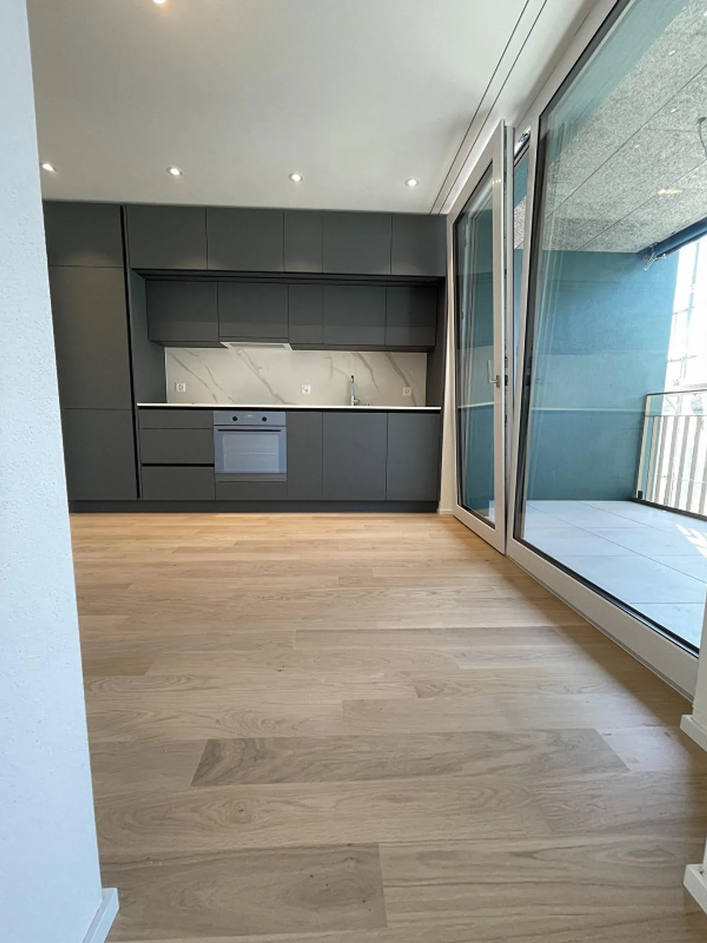 Moderne 2.5-Zimmerwohnung in Horgen  Zentral & Seenah - Foto 5 von 9