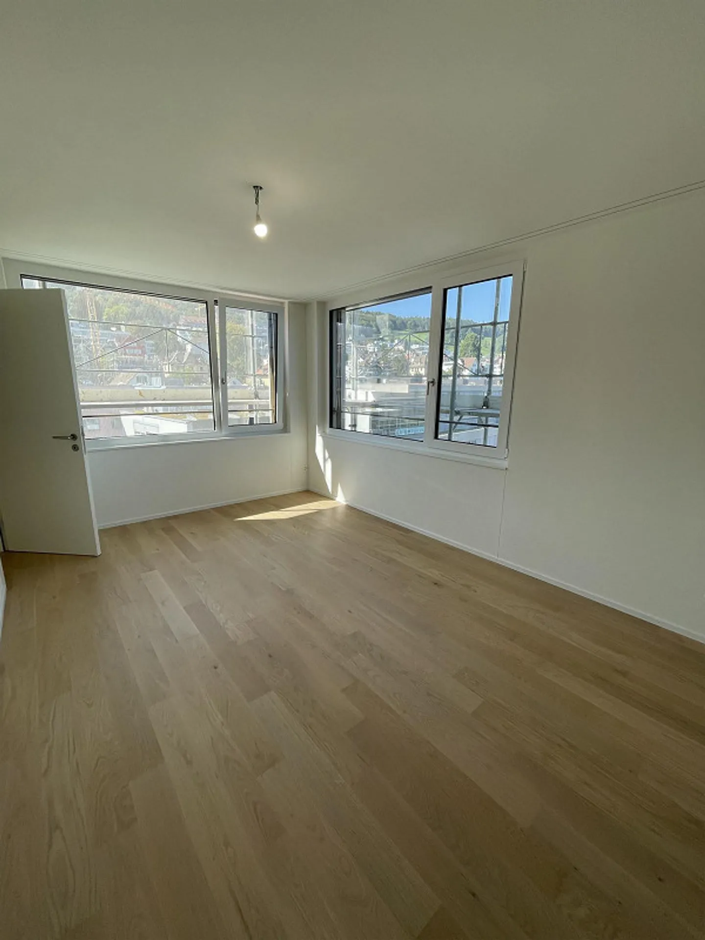 Moderne 2.5-Zimmerwohnung in Horgen  Zentral & Seenah - Foto 7 von 9