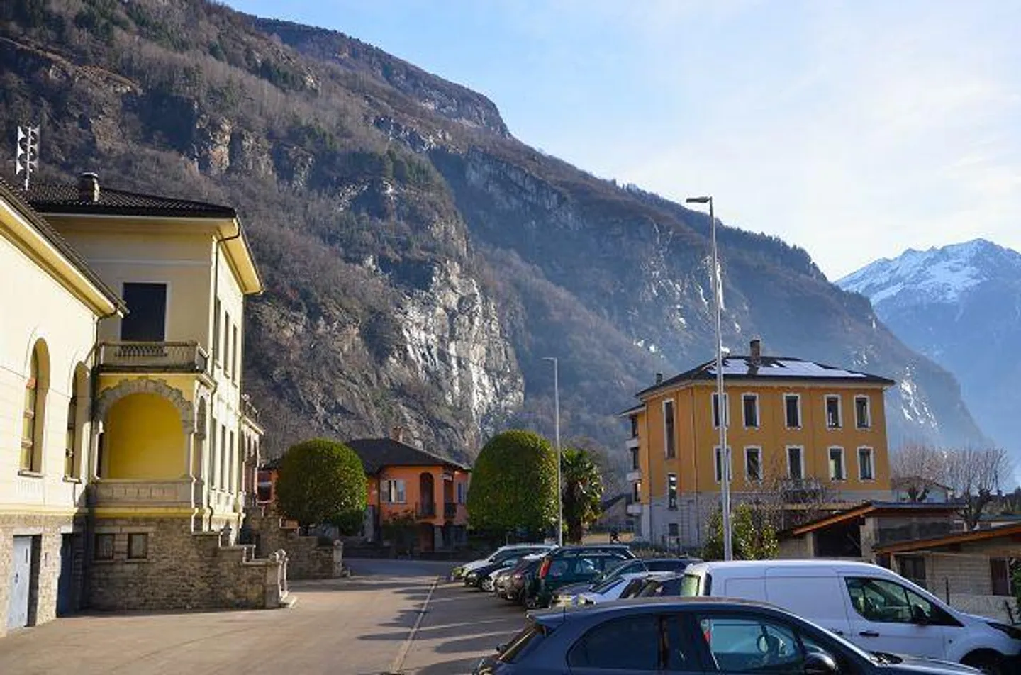 Casa plurifamiliare di 3 app. con garage posizione centrale, soleggiante - Foto 19 di 29