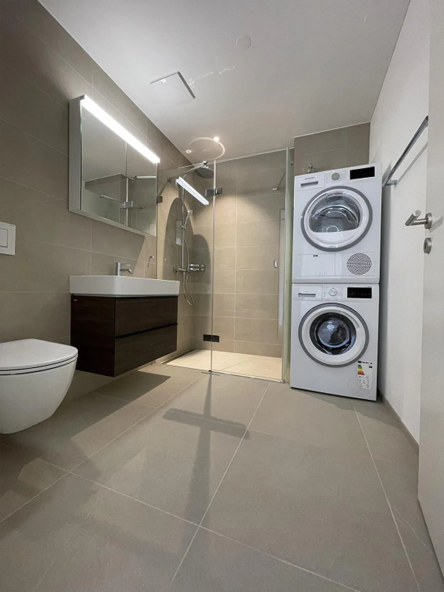 Moderne 2.5-Zimmerwohnung in Horgen  Zentral & Seenah - Foto 9 von 9