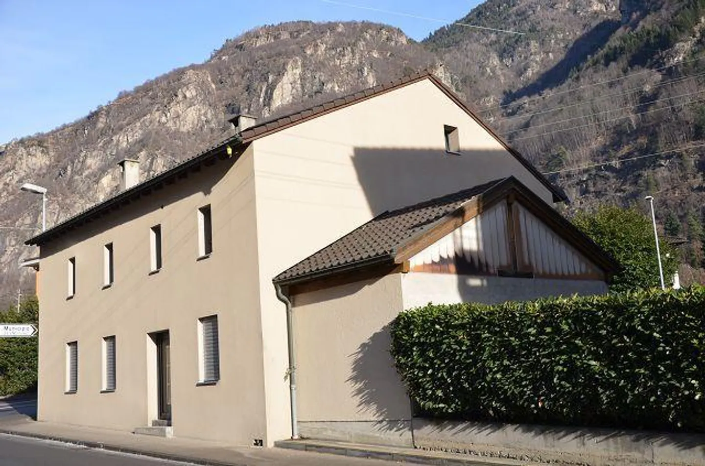 Casa plurifamiliare di 3 app. con garage posizione centrale, soleggiante - Foto 28 di 29