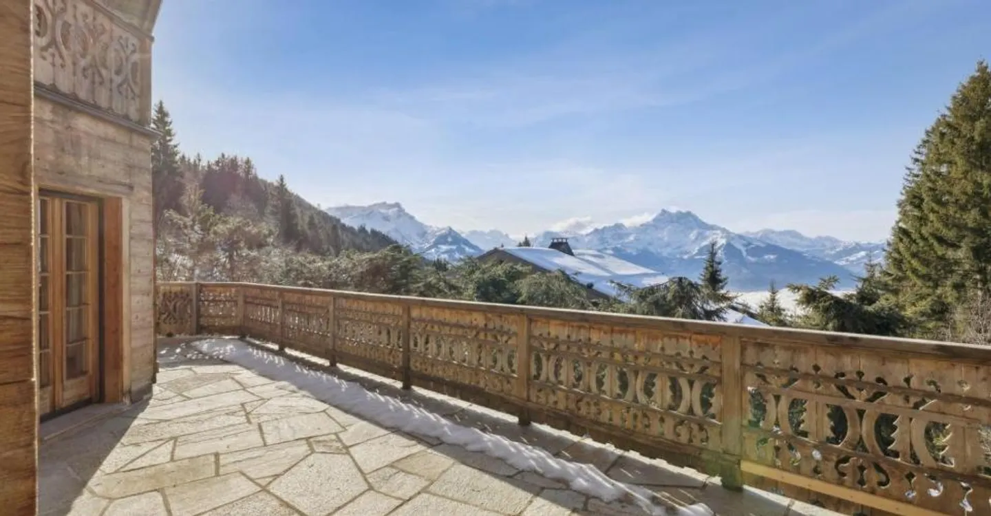 Les Chaux Fleuries - Splendid exceptional chalet SKI IN SKI OUT - Photo 4 of 12