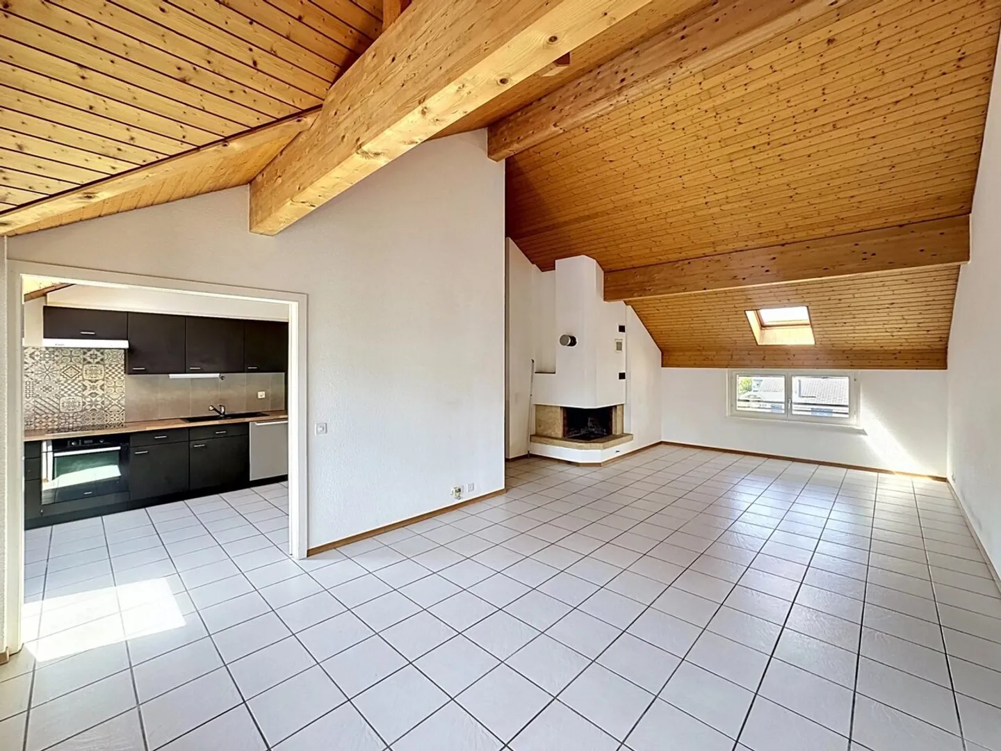 Appartement 4,5 pièces à Monthey - Confort, Espace et Luminosité - Photo 1 sur 11