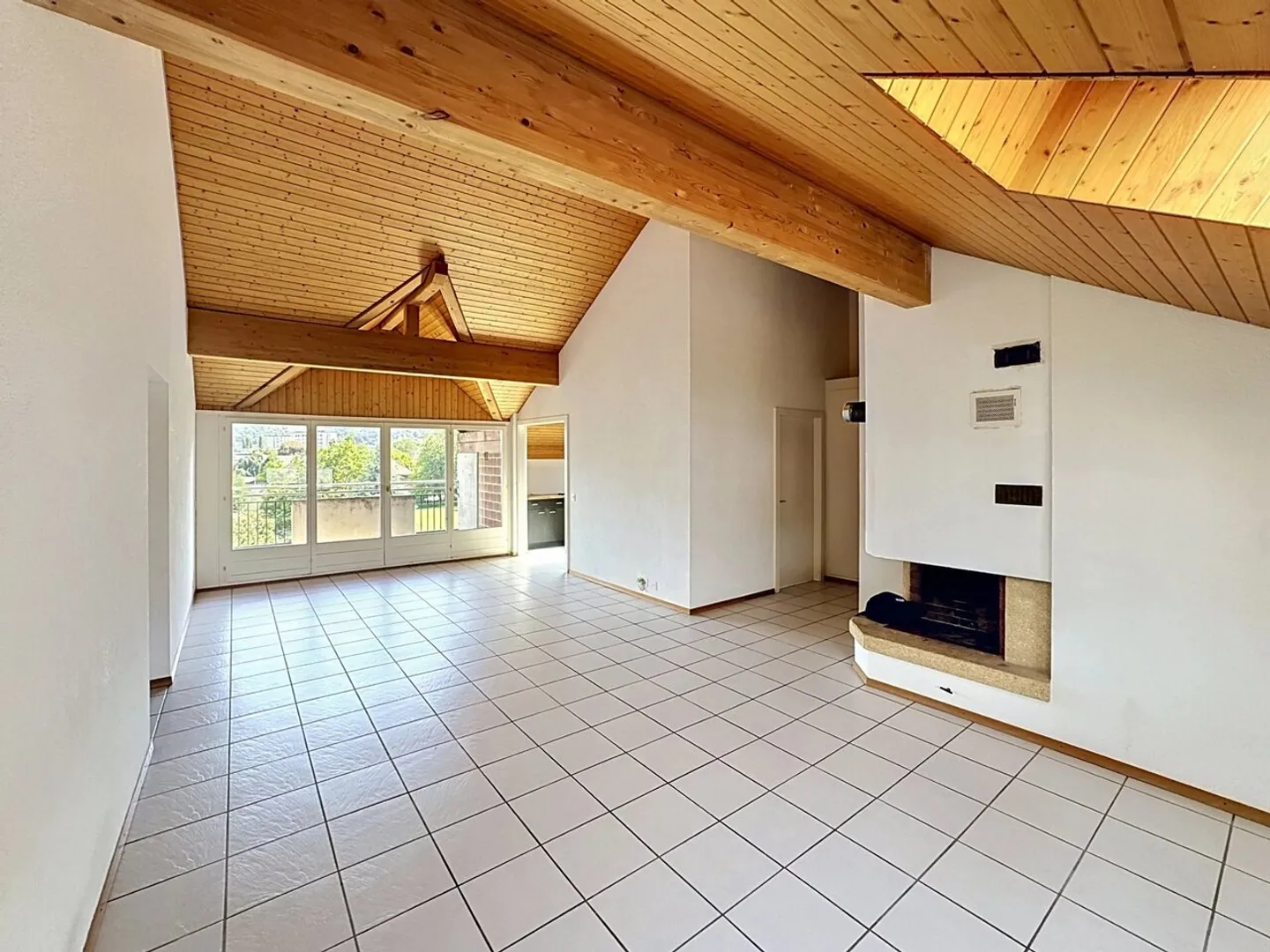 Appartement 4,5 pièces à Monthey - Confort, Espace et Luminosité - Photo 2 sur 11
