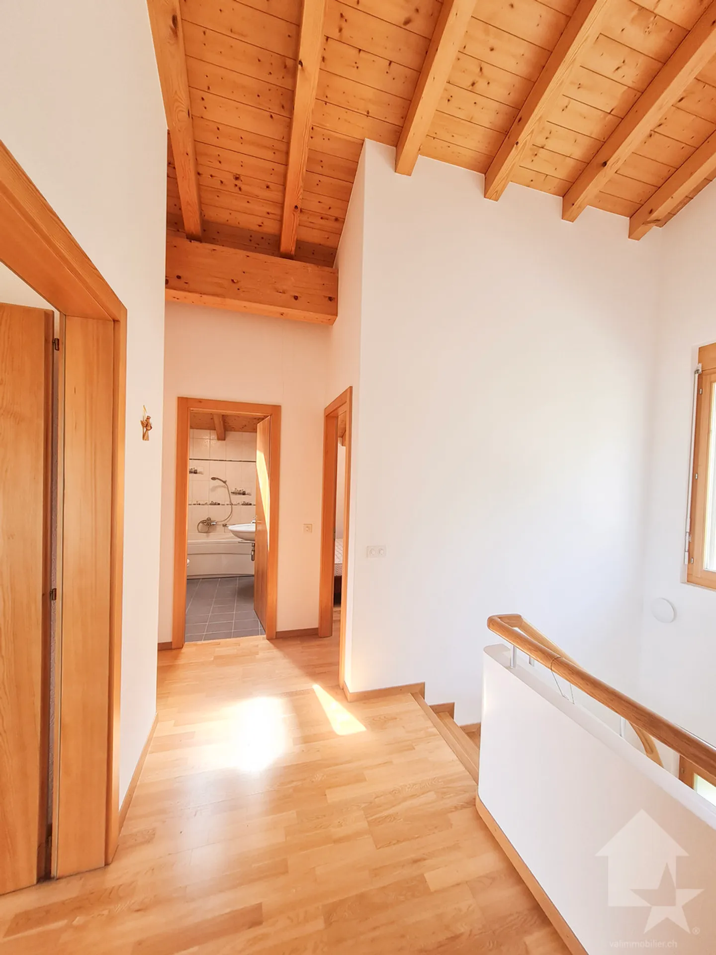 Chalet con 6,5 camere, idealmente situato in un quartiere molto ricercato - Foto 22 di 28