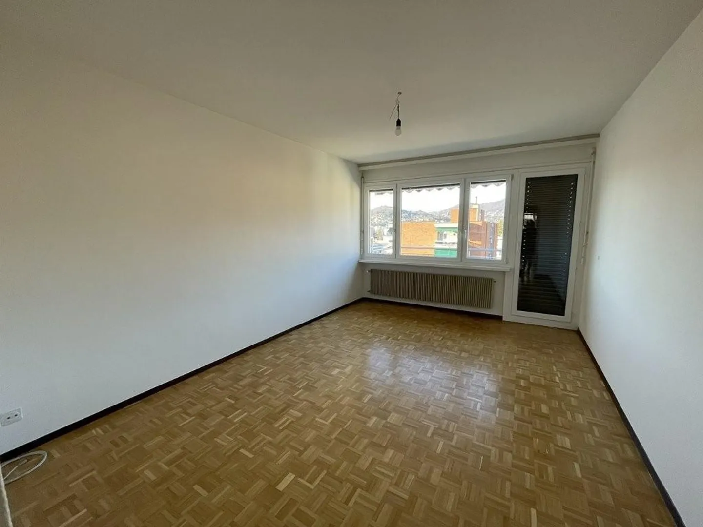 Zu vermieten: 2,5-Zimmer-Wohnung in Savosa! - Foto 3 von 7