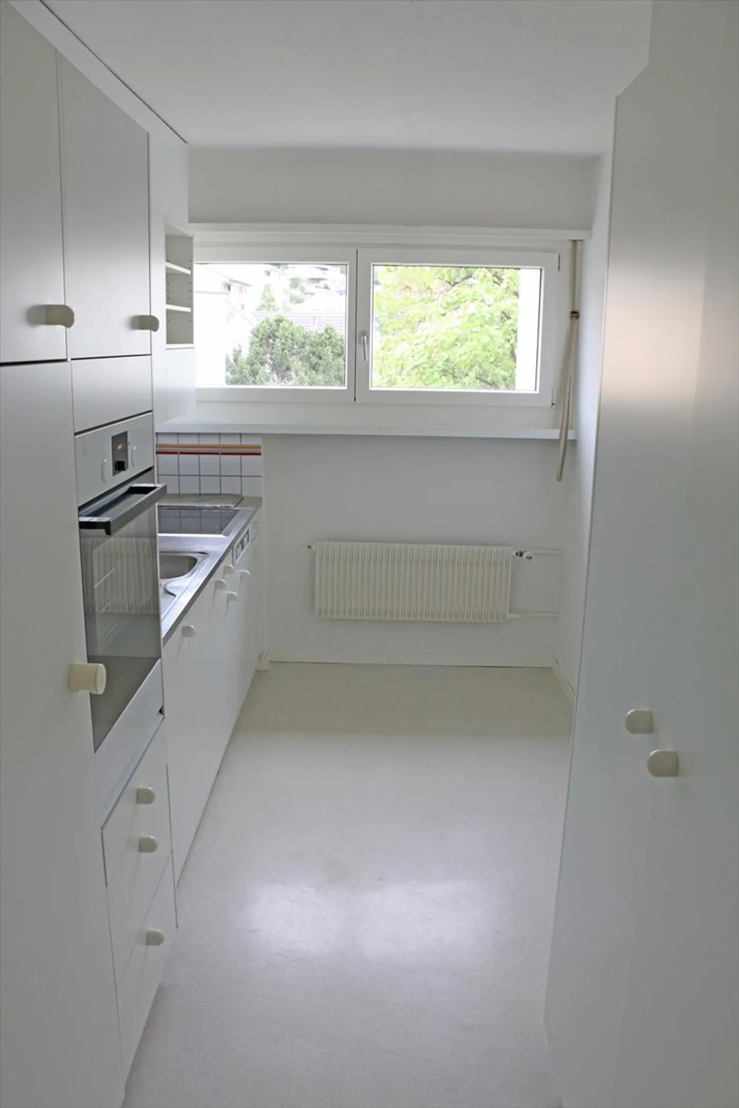 Apartment for rent - Photo 2 of 8