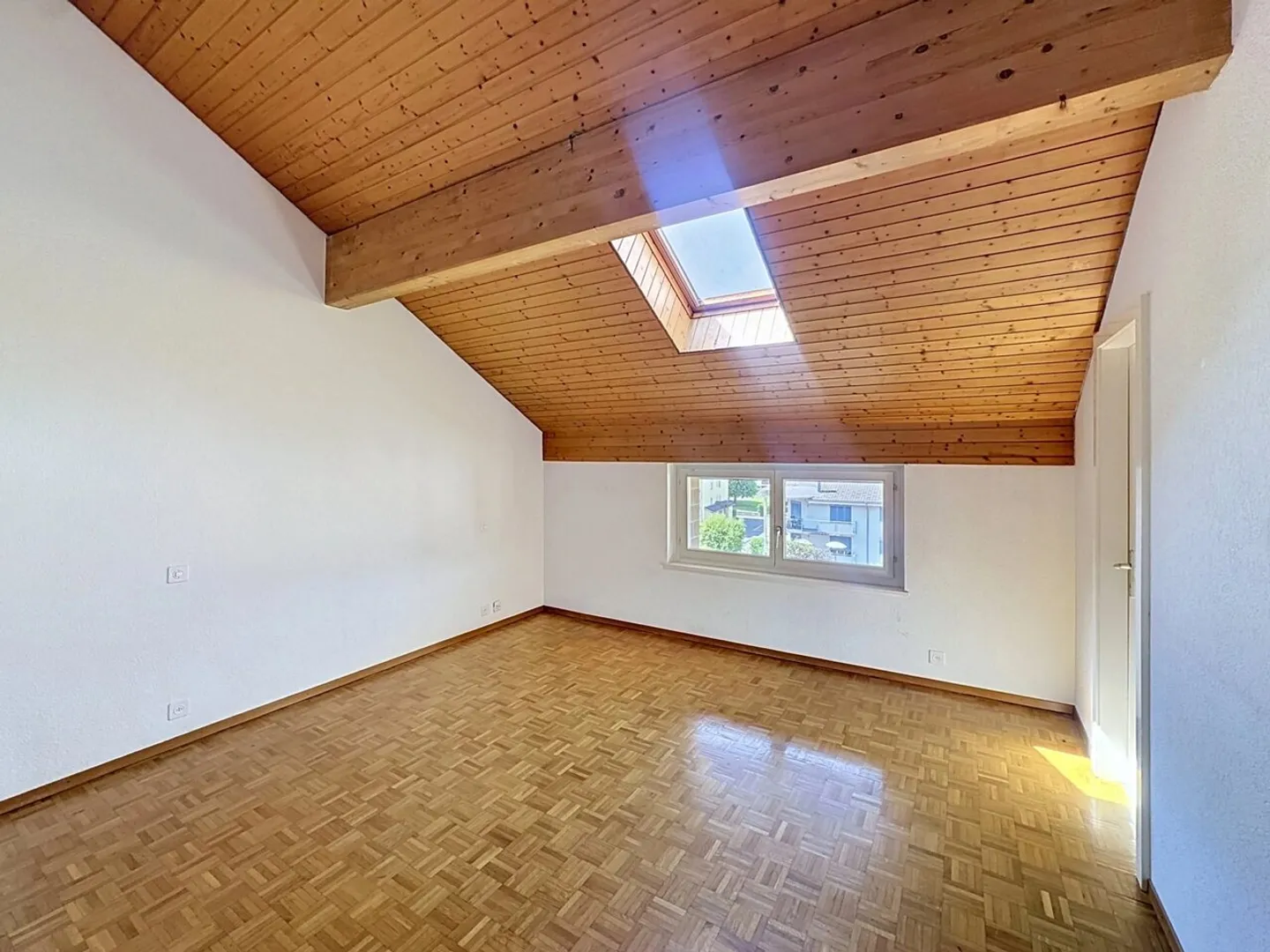 Appartement 4,5 pièces à Monthey - Confort, Espace et Luminosité - Photo 7 sur 11