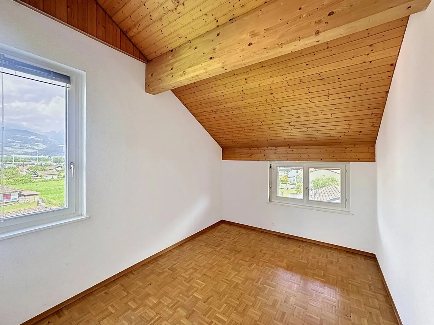 Appartement 4,5 pièces à Monthey - Confort, Espace et Luminosité - Photo 5 sur 11