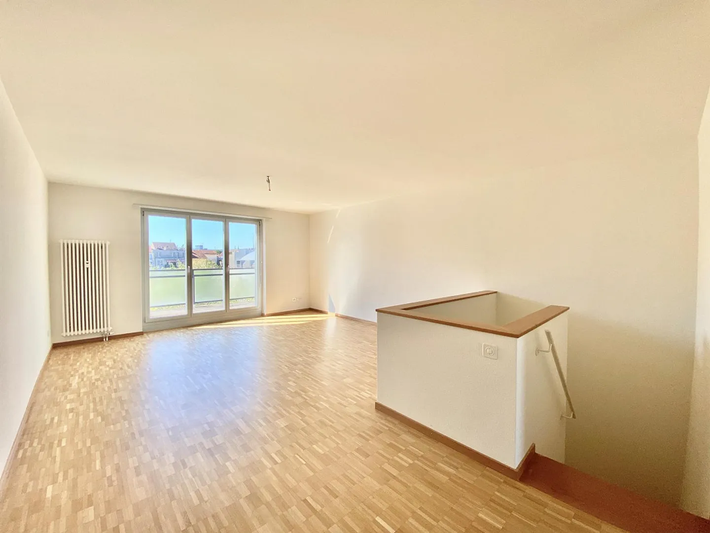 Ampio appartamento duplex cerca nuovo inquilino! - Foto 6 di 10
