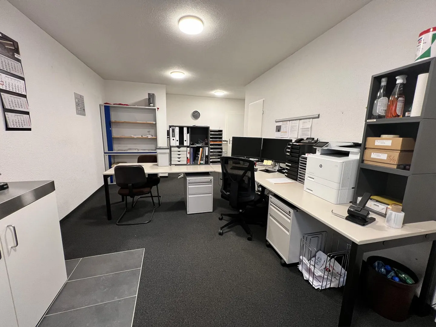 Geräumige Werkstatt und Bürofläche - Foto 3 von 10