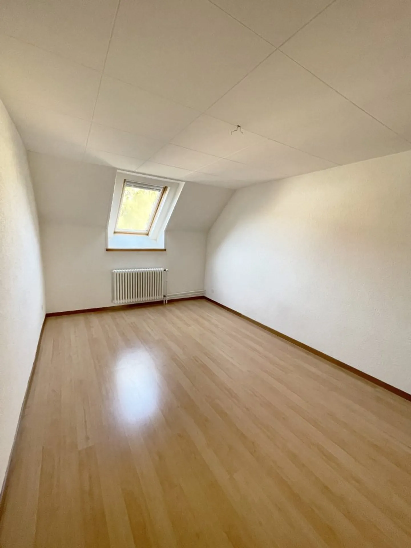 01182 - Appartamento spazioso - Temple-Allemand 97 - La Chaux-de-Fonds - Foto 2 di 5