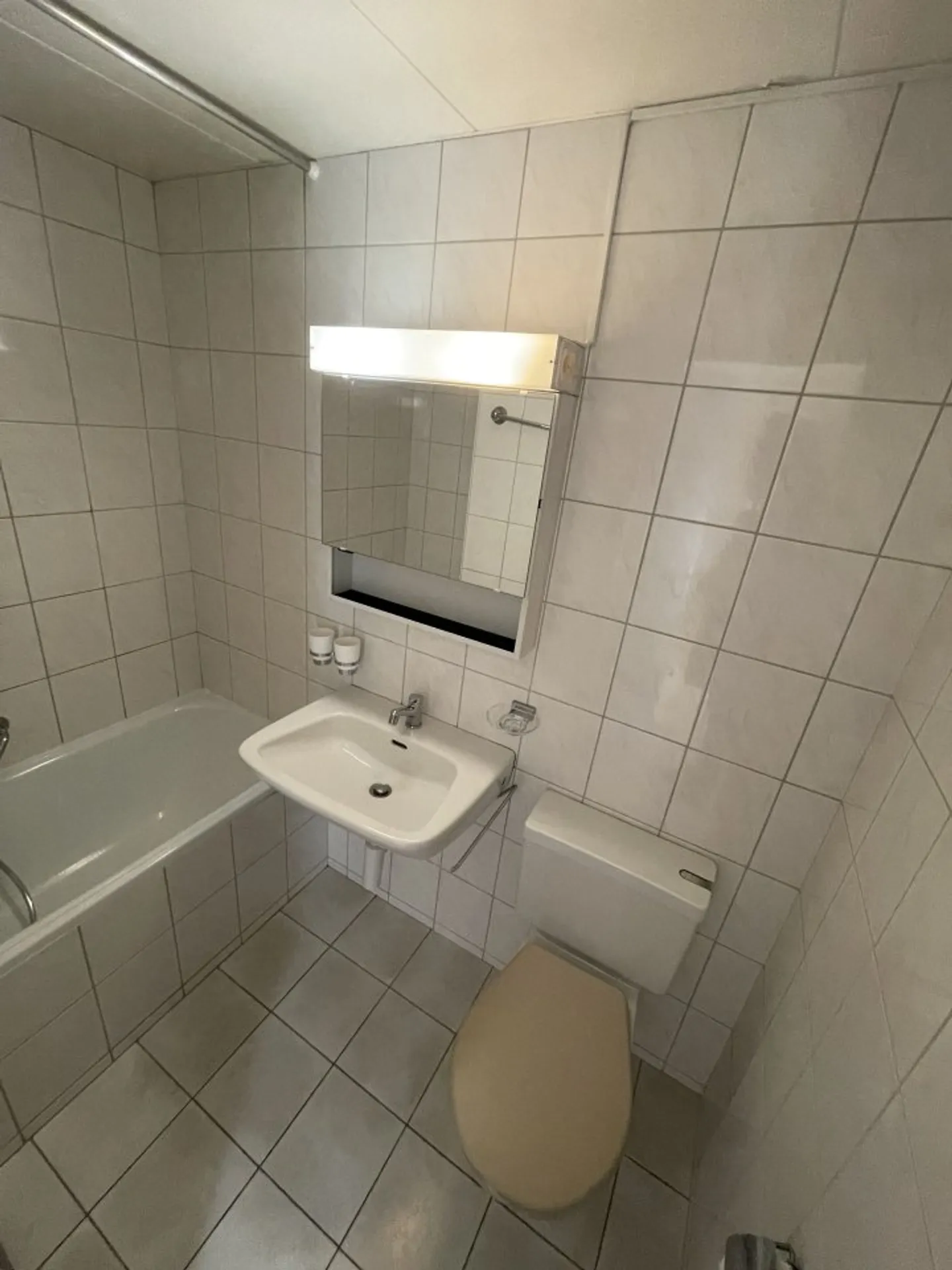 01182 - Appartamento spazioso - Temple-Allemand 97 - La Chaux-de-Fonds - Foto 4 di 5