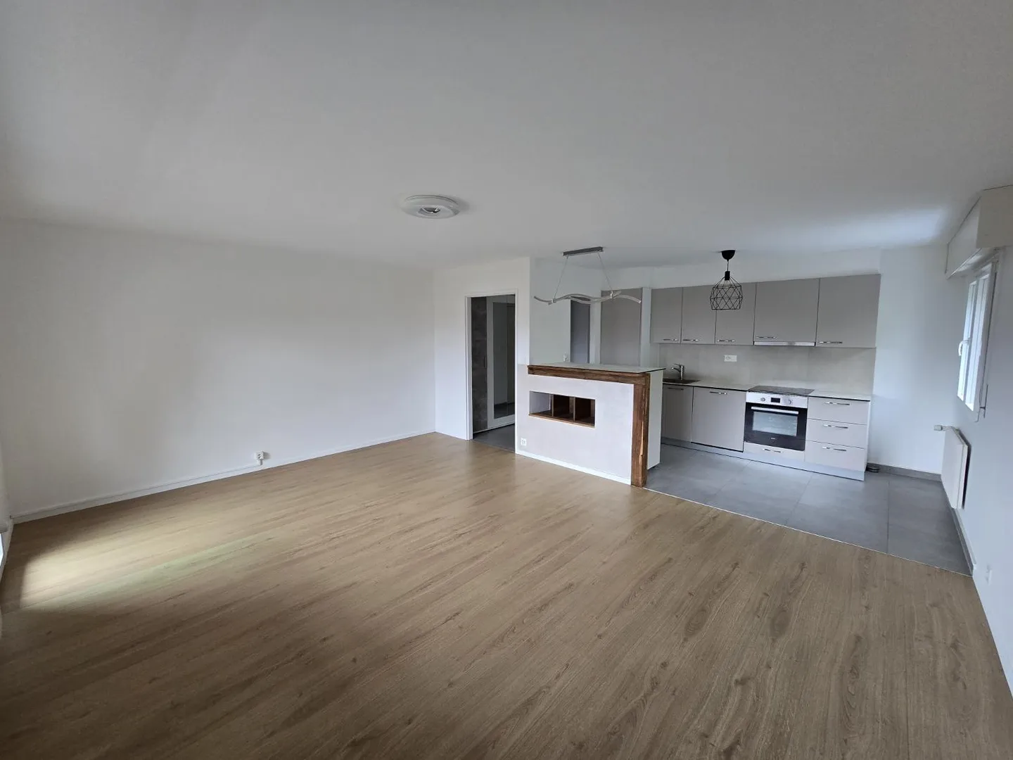 Charmant appartement 3 pièces - Photo 4 sur 11