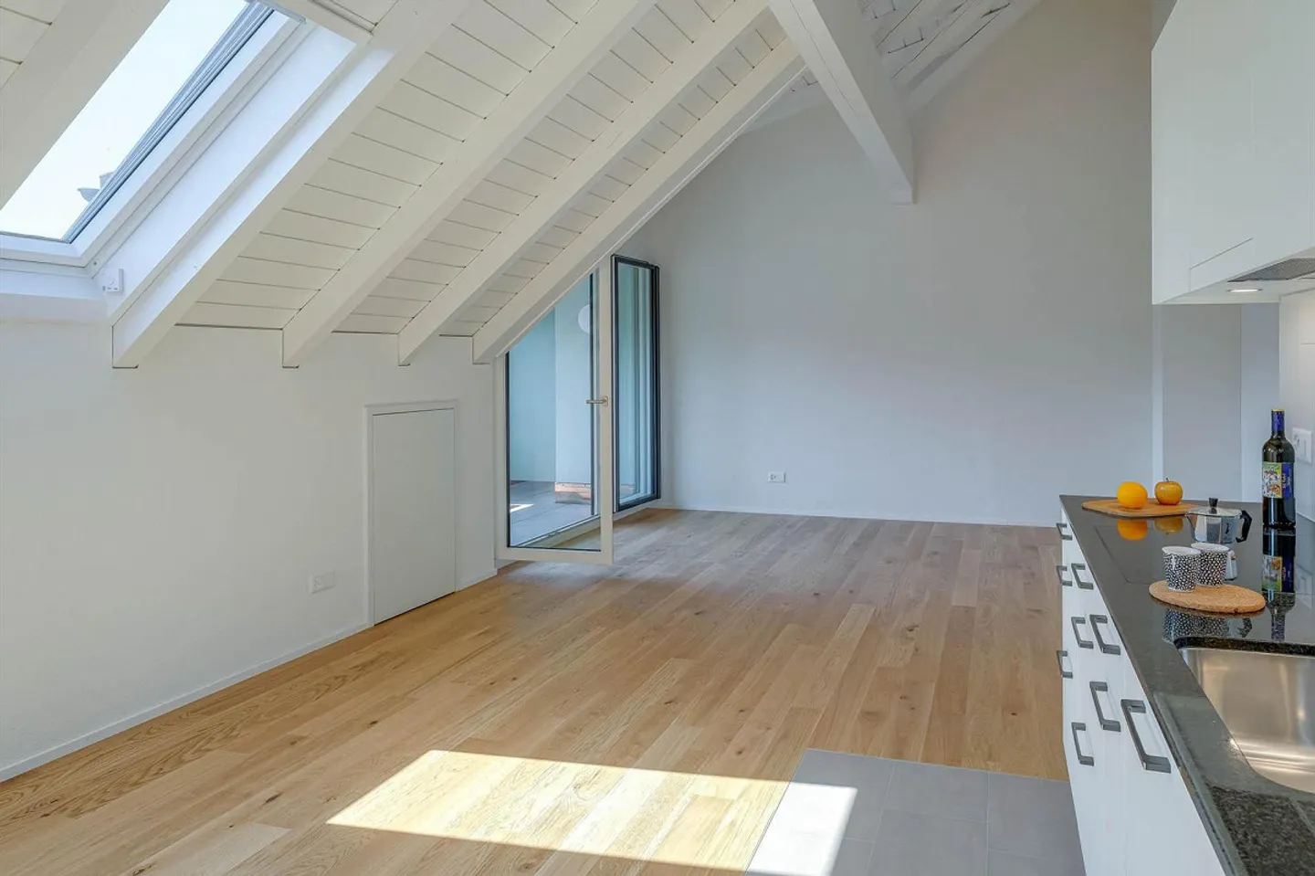 grosszügige Dachwohnung - Foto 6 von 12