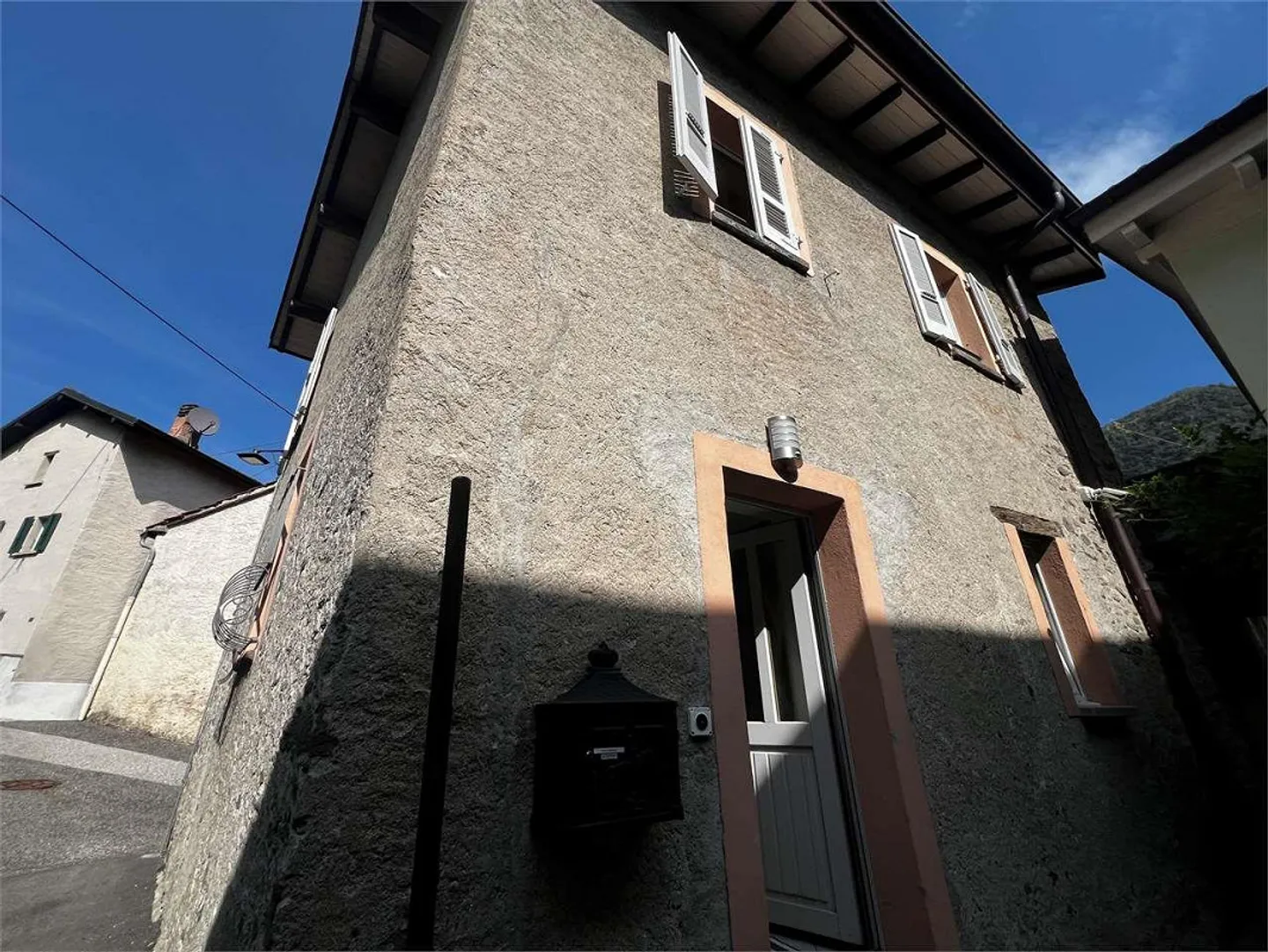 Ref. 2708 Mezzovico characteristic 1.5 rooms furnished - Photo 7 of 8