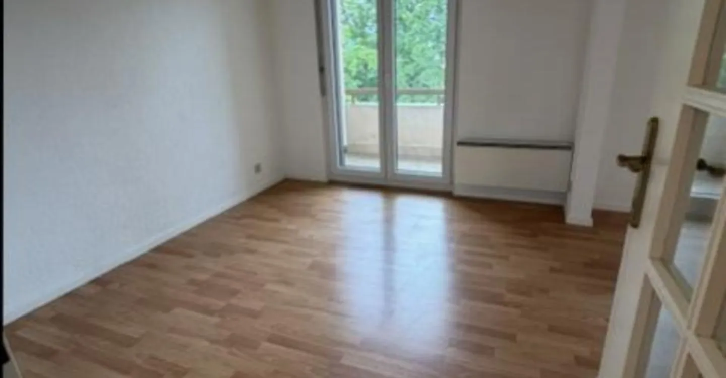APPARTAMENTO DUPLEX - 5 STANZE - TERRE SAINTE - Foto 4 di 12