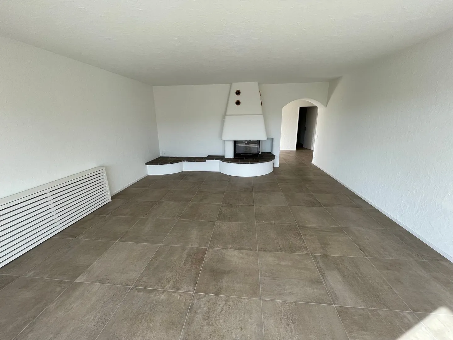 Grosszügige und moderne 4.5-Zimmer-Wohnung an ruhiger Lage - Foto 2 von 14