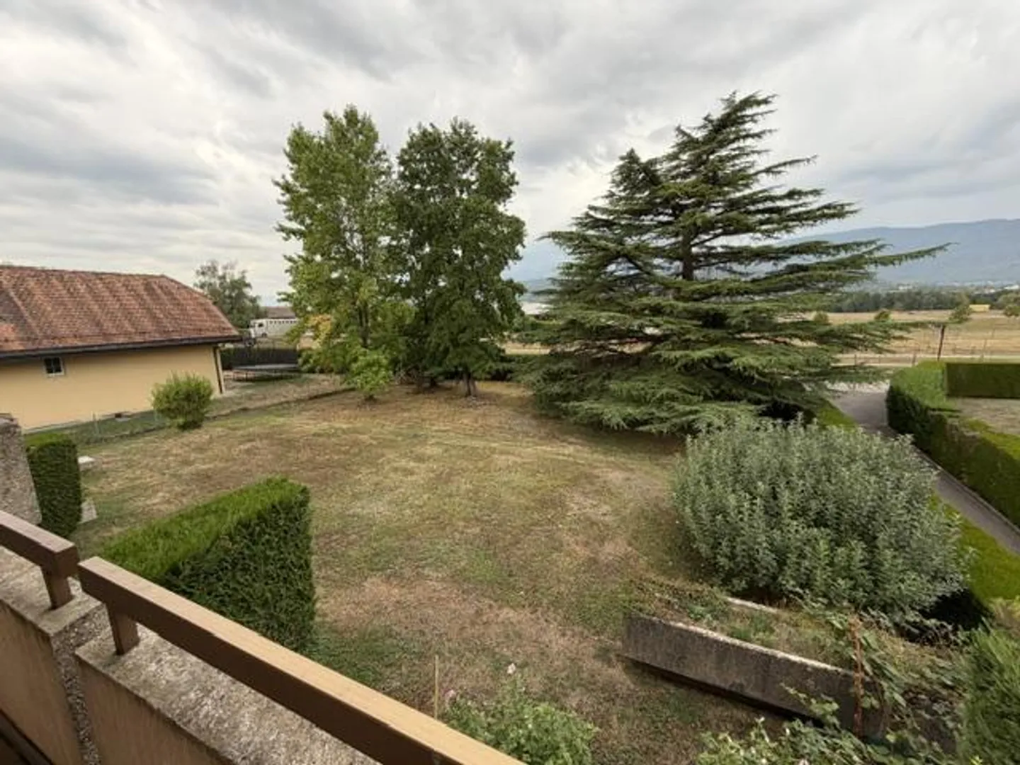 APPARTAMENTO DUPLEX - 5 STANZE - TERRE SAINTE - Foto 8 di 12