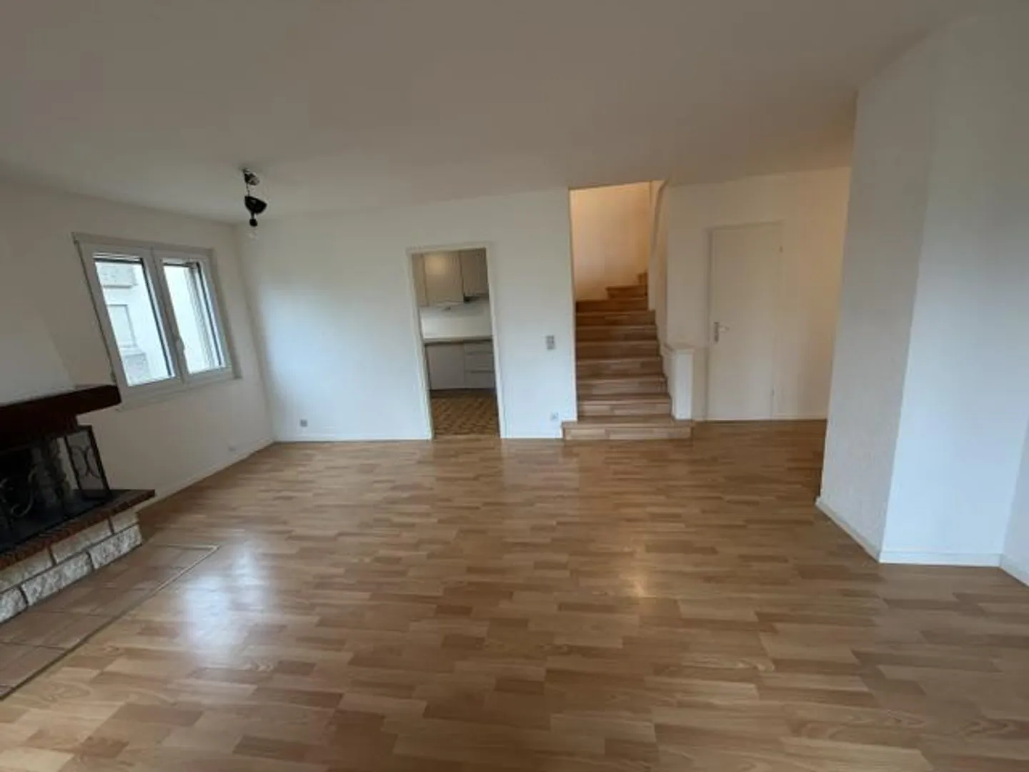 APPARTAMENTO DUPLEX - 5 STANZE - TERRE SAINTE - Foto 9 di 12