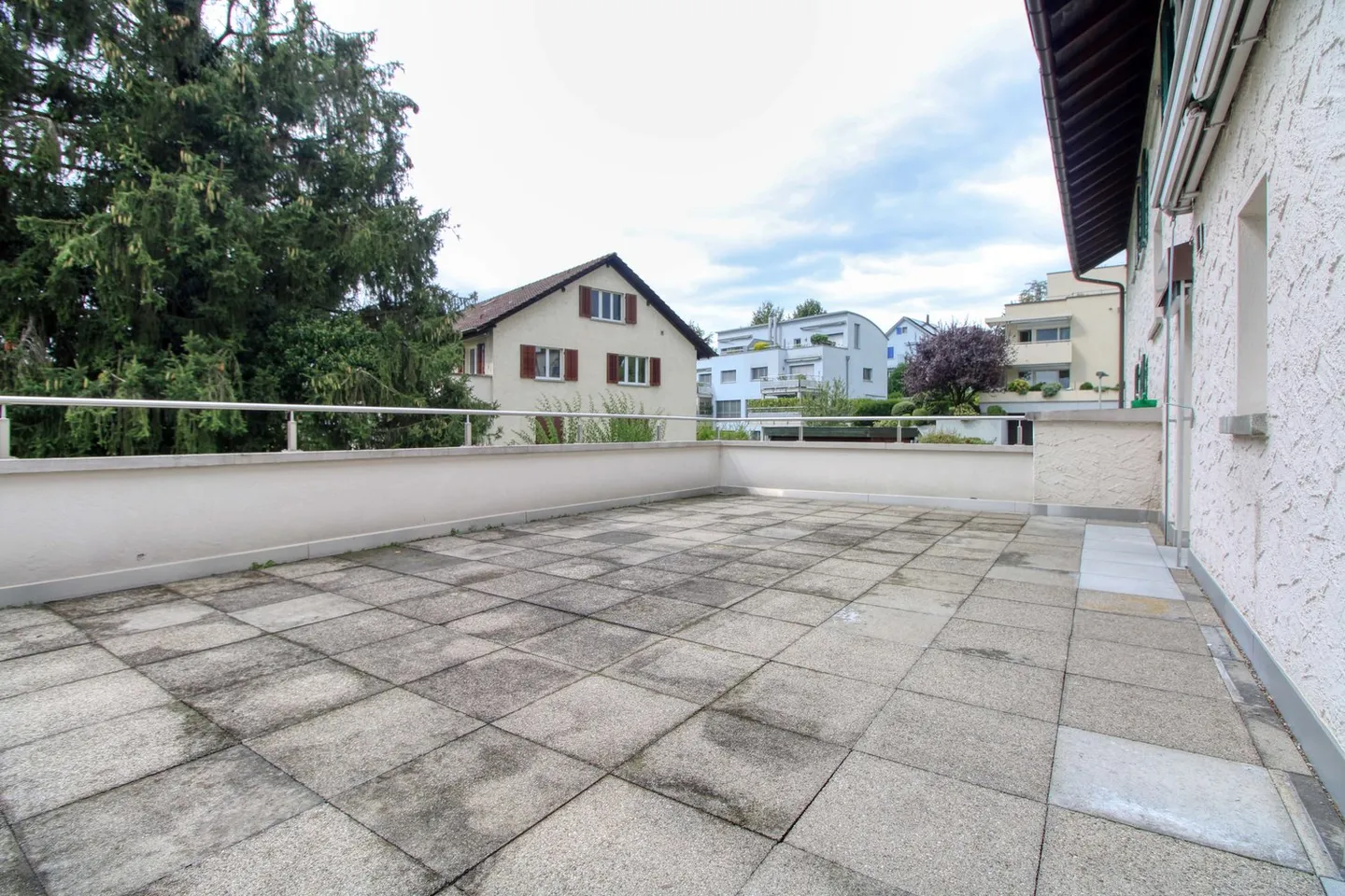 Spacious Coliving Apartment with Large Terrace in Wallisellen - Photo 12 of 25