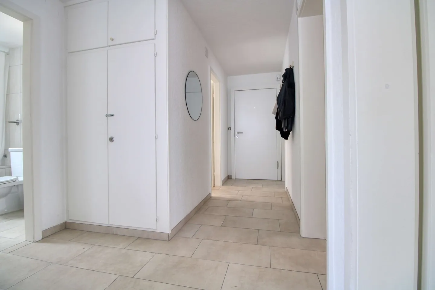 Spacious Coliving Apartment with Large Terrace in Wallisellen - Photo 17 of 25