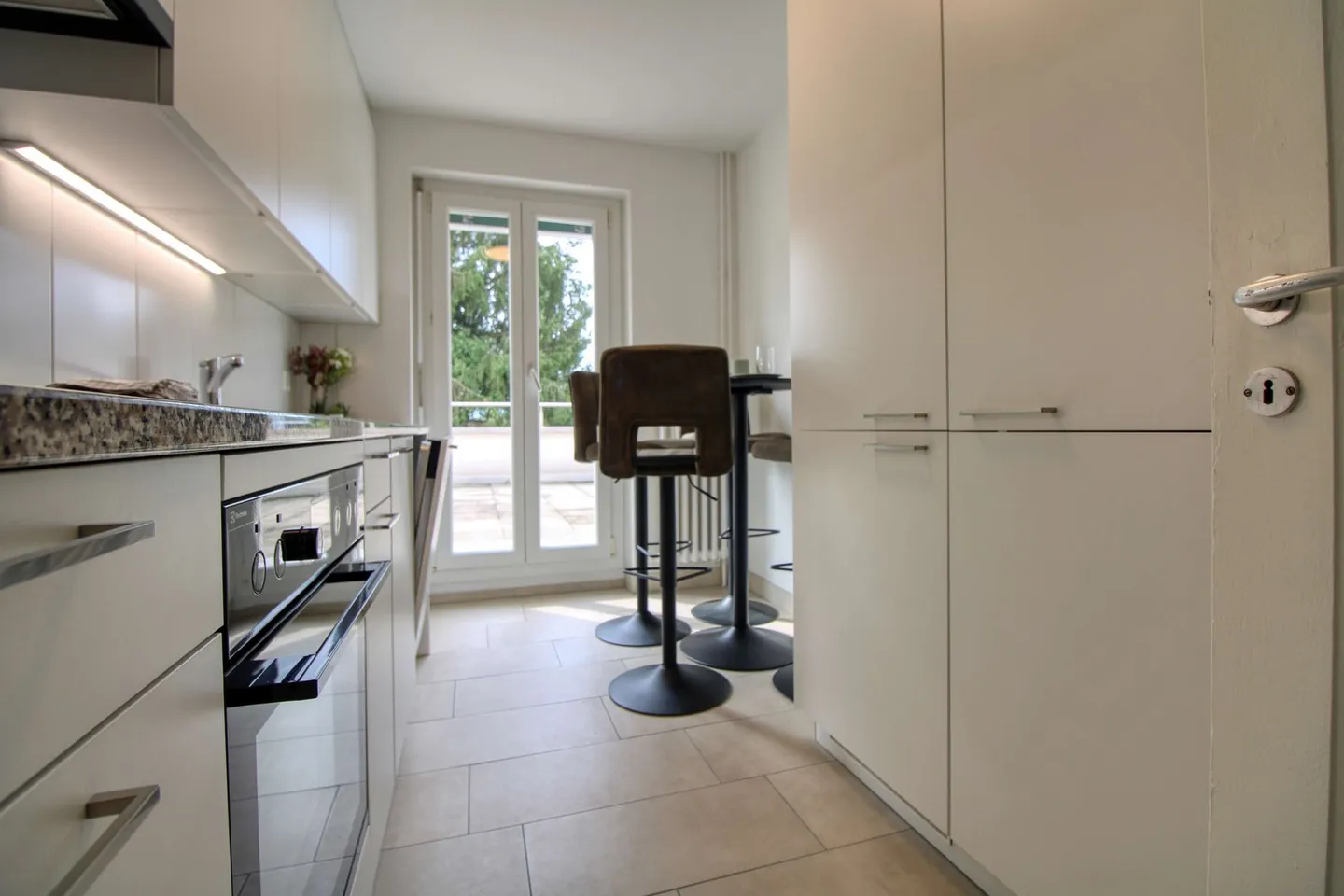 Spacious Coliving Apartment with Large Terrace in Wallisellen - Photo 21 of 25