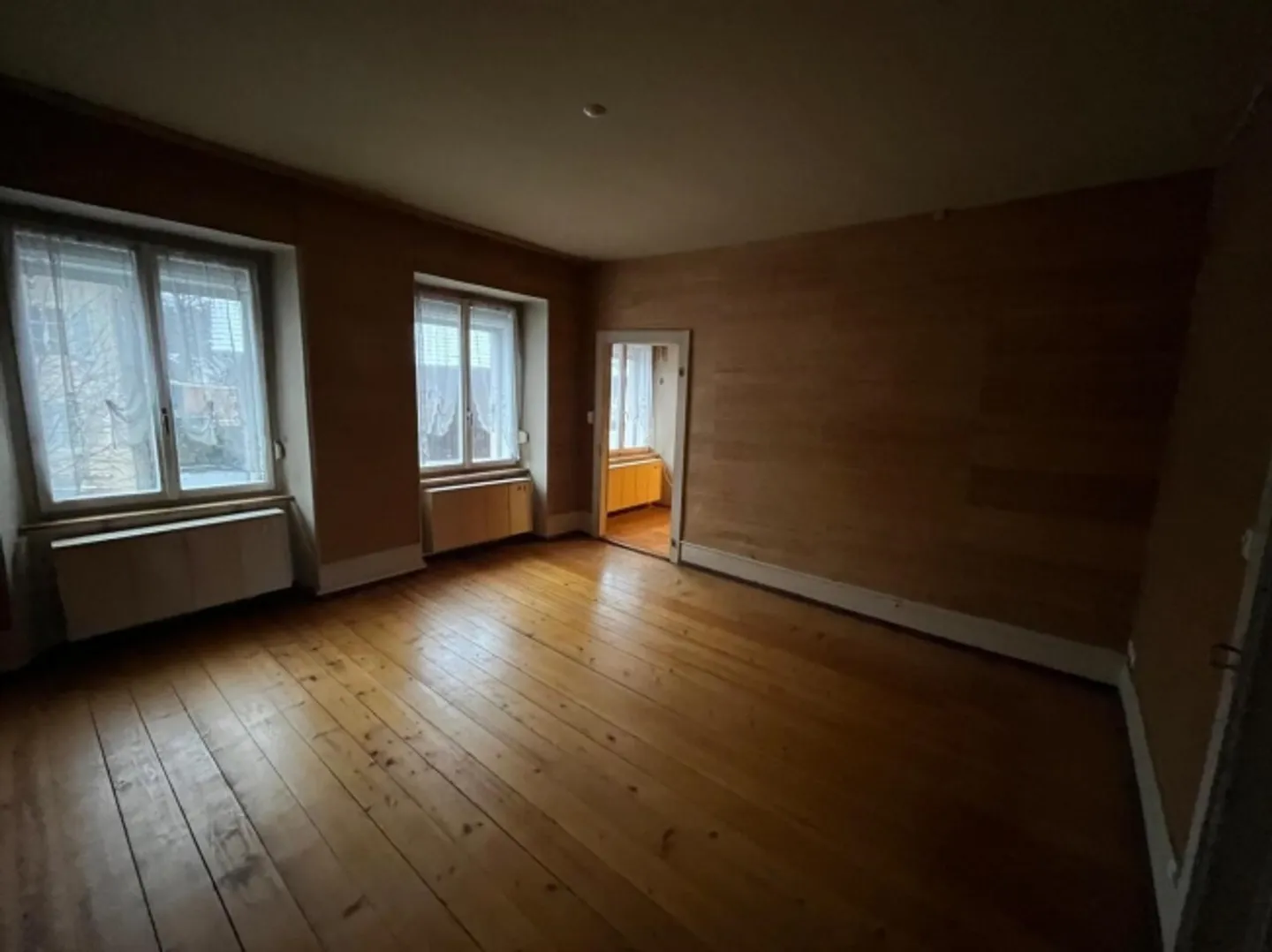 „Appartamento di 4,5 stanze con fascino vintage in centro città.“ - Foto 4 di 14