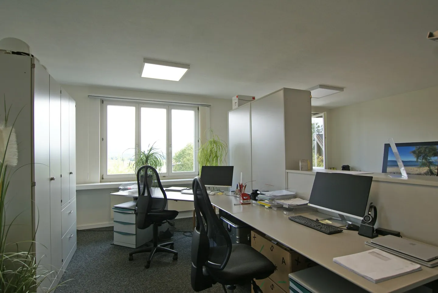 Möbliertes Büro verfügbar - Foto 1 von 3