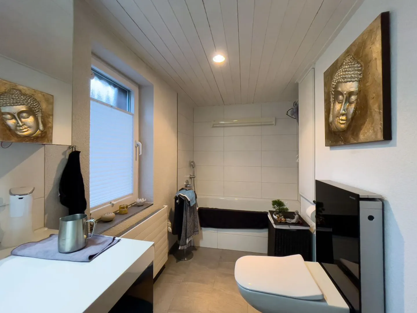 Incantevole casa a schiera angolare con vista fantastica e giardino soleggiato - Foto 8 di 12