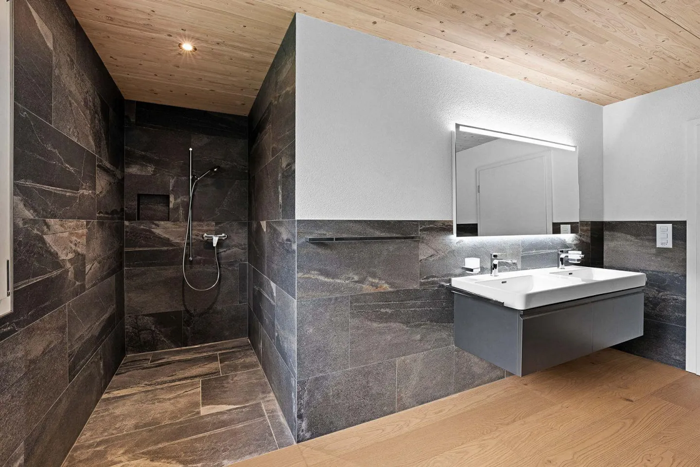 4.5-Room Apartment - Photo 8 of 13