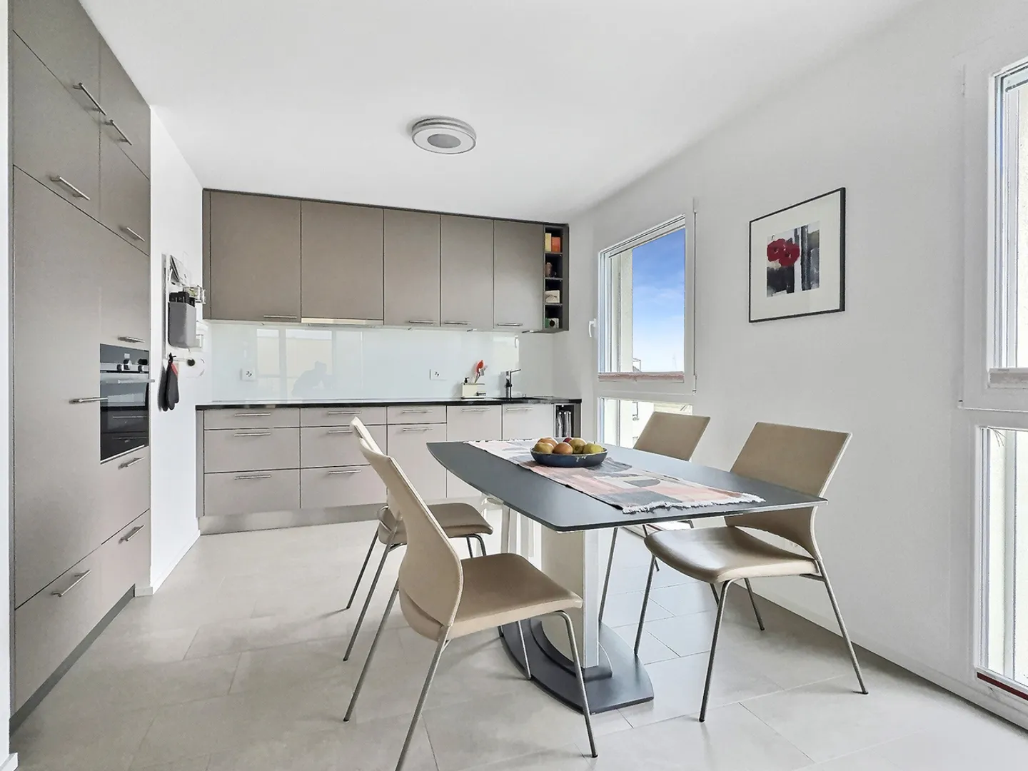 Very nice bright 2.5 room attic - Photo 4 of 8